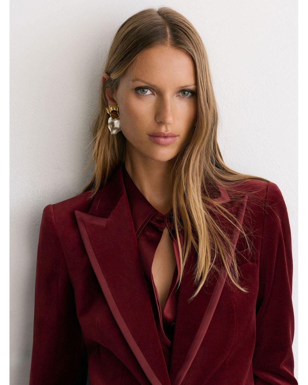 Reiss Red Dark Wren Petite Velvet Satin-Trim Single-Breasted Suit Blazer