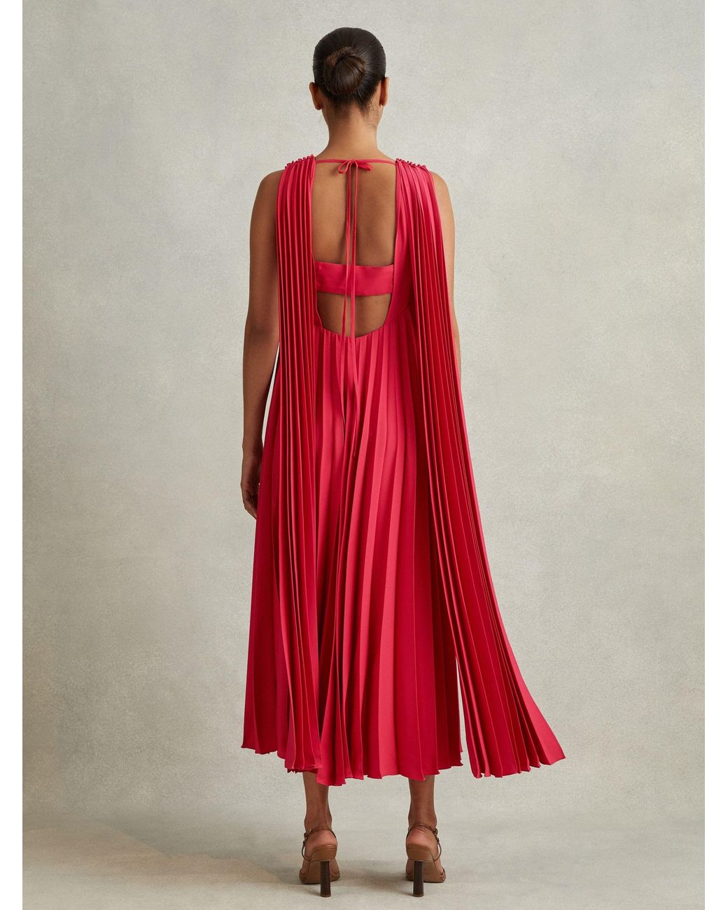 Reiss Loreli - Coral Pleated Cape Sleeve Midi Dress, Us 4 in Red | Lyst