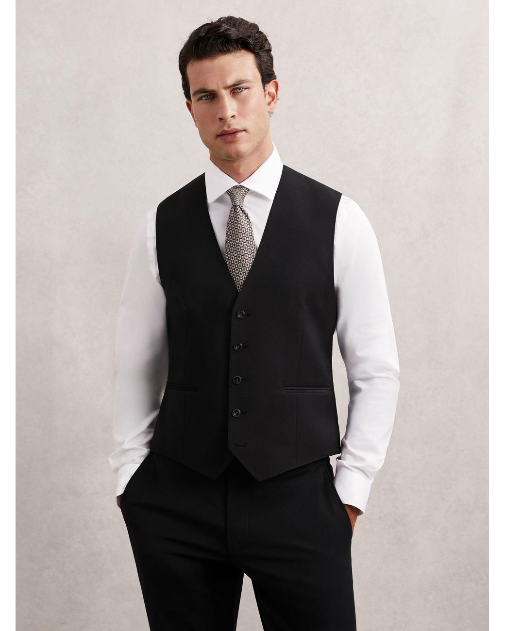 Reiss Promise - Black Wool-blend Tailored-fit Waistcoat, Us 44 Regular for men