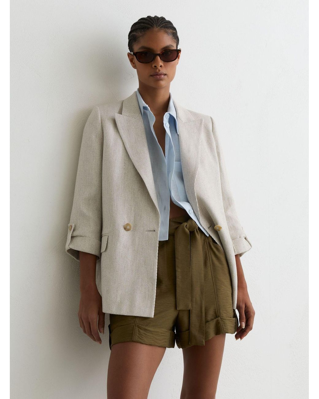 Reiss Natural Belted Button-Tab Short