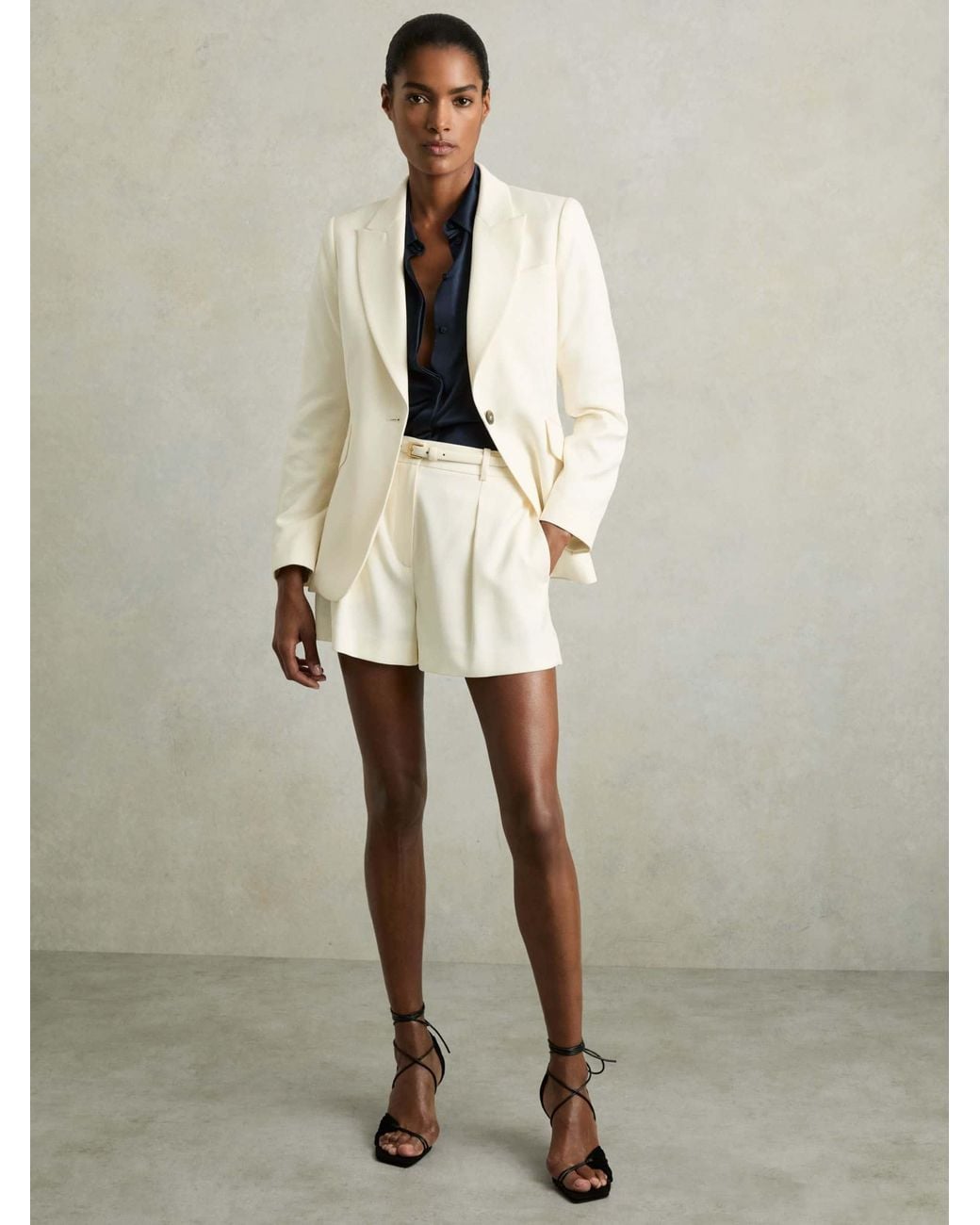 Reiss Natural Single-Pleat Tailored Shorts