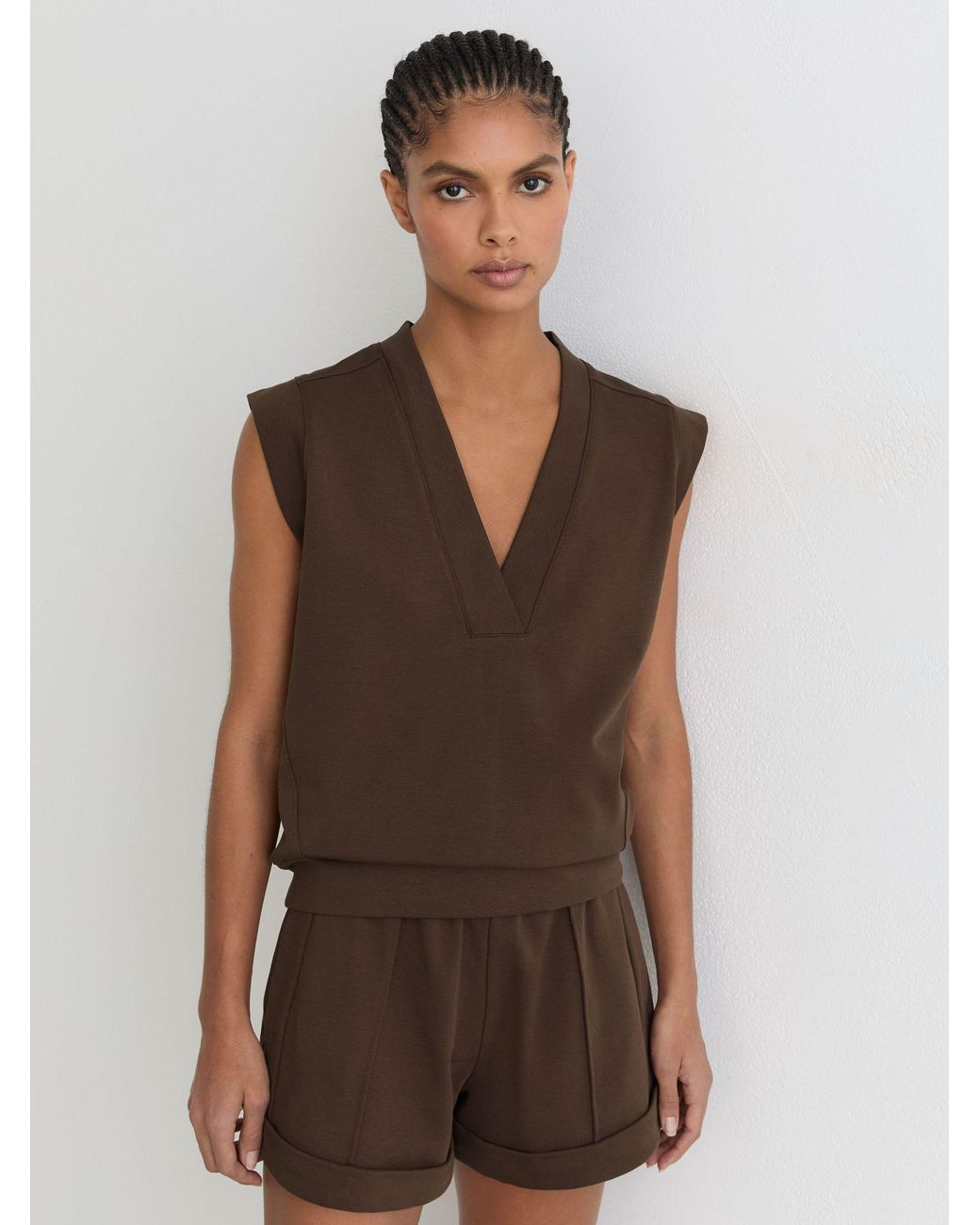 Reiss Natural Cotton-Blend Sleeveless V-Neck Sweat Top