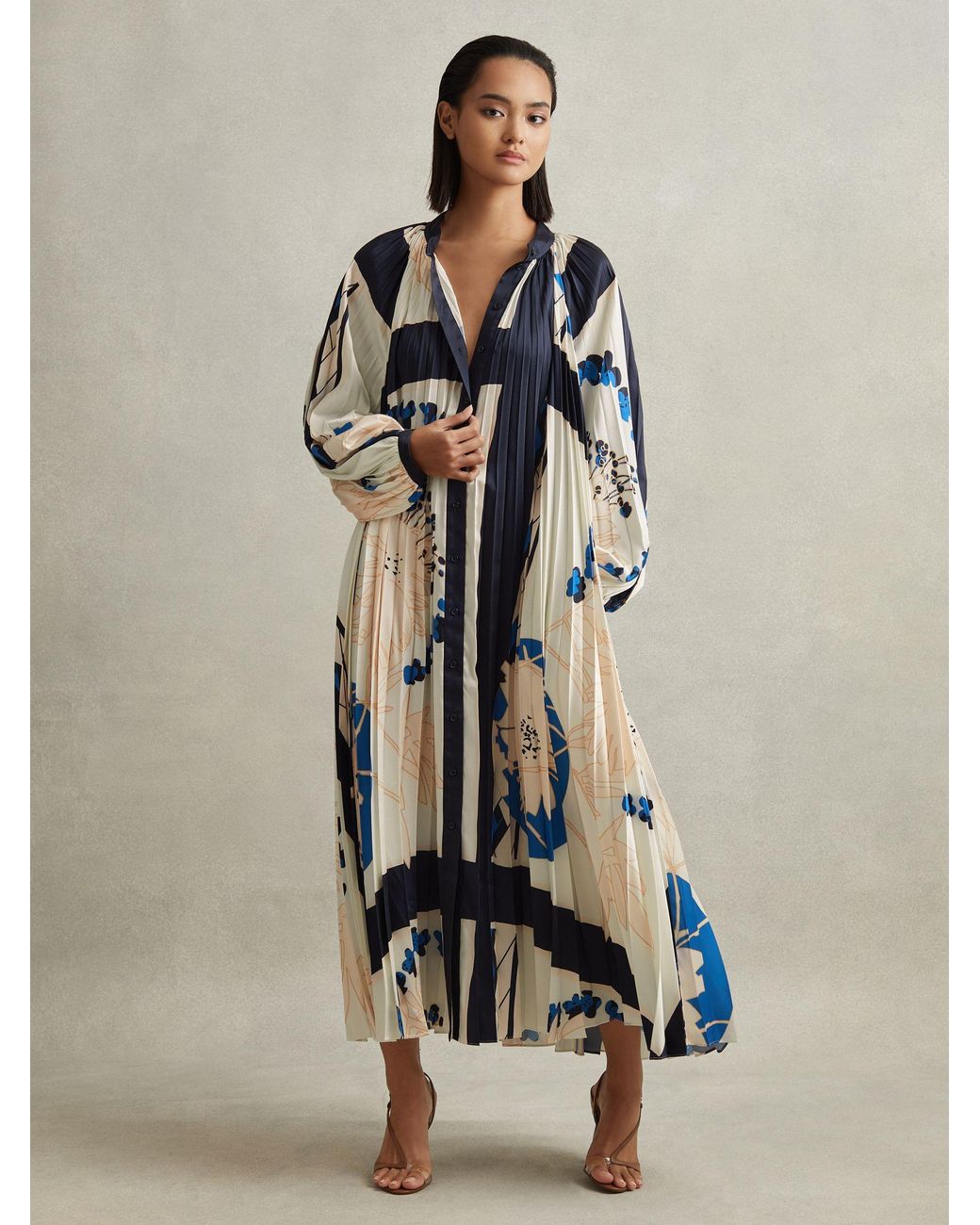 Reiss Printed Pleated Maxi Dress in Blue | Lyst