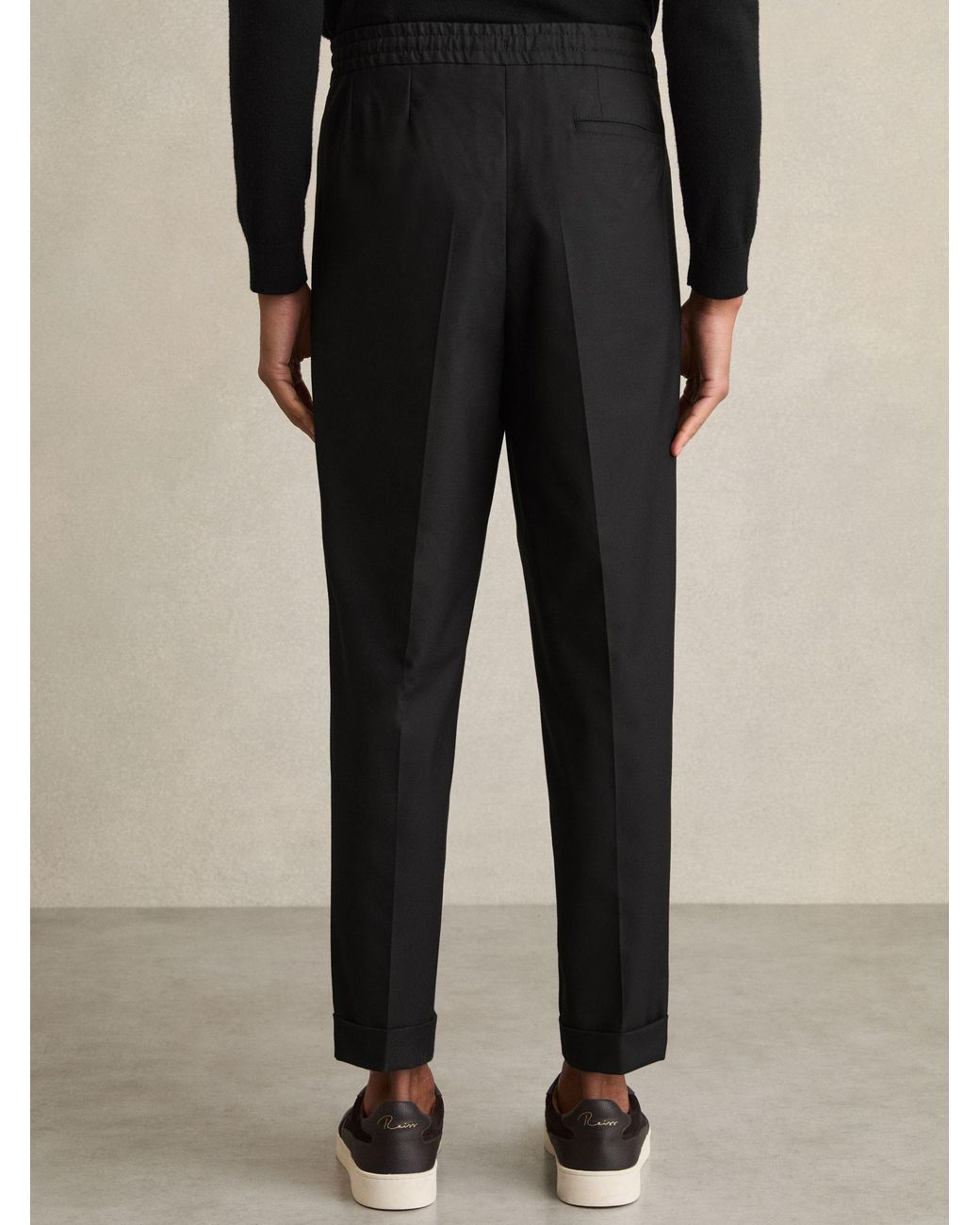 Reiss Black Relaxed Drawstring Trousers With Turn-Ups for men