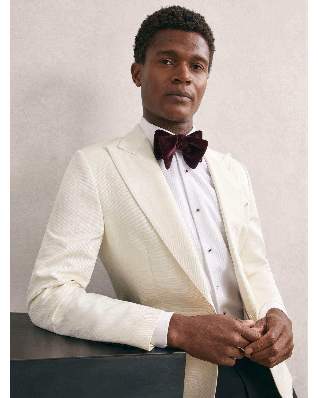 Reiss Purple Hike - Bordeaux Velvet Bow Tie, One for men