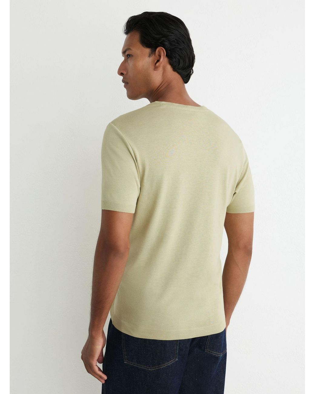 Reiss White Cotton- V-Neck Tailored-Fit T-Shirt for men