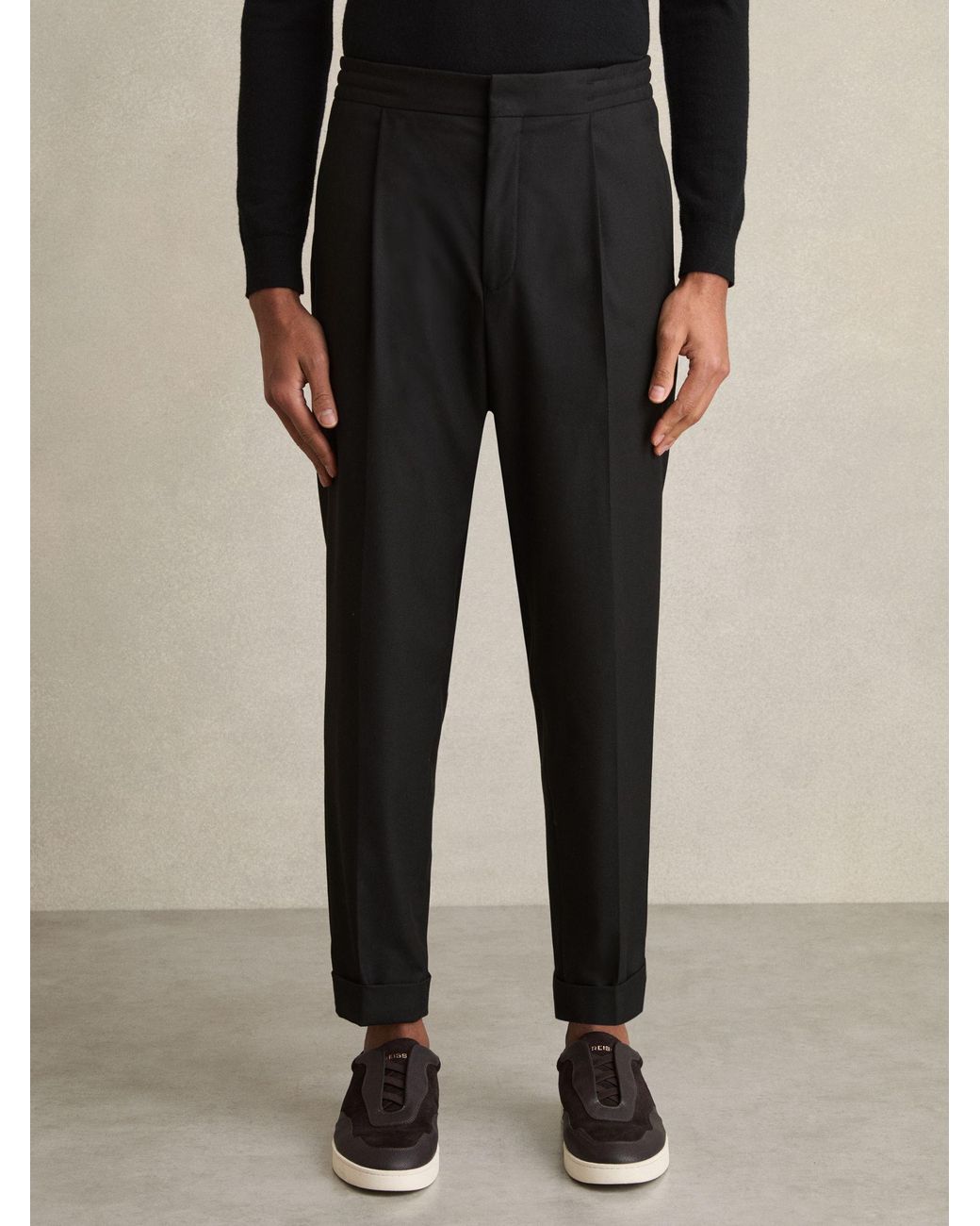 Reiss Black Relaxed Drawstring Trousers With Turn-Ups for men