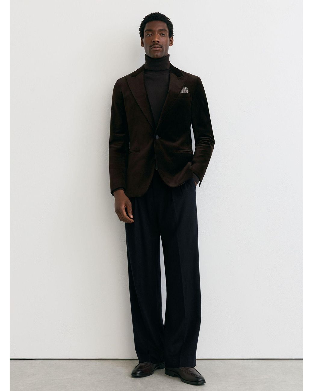 Reiss Black Tailored Fit Velvet Single-Breasted Blazer for men