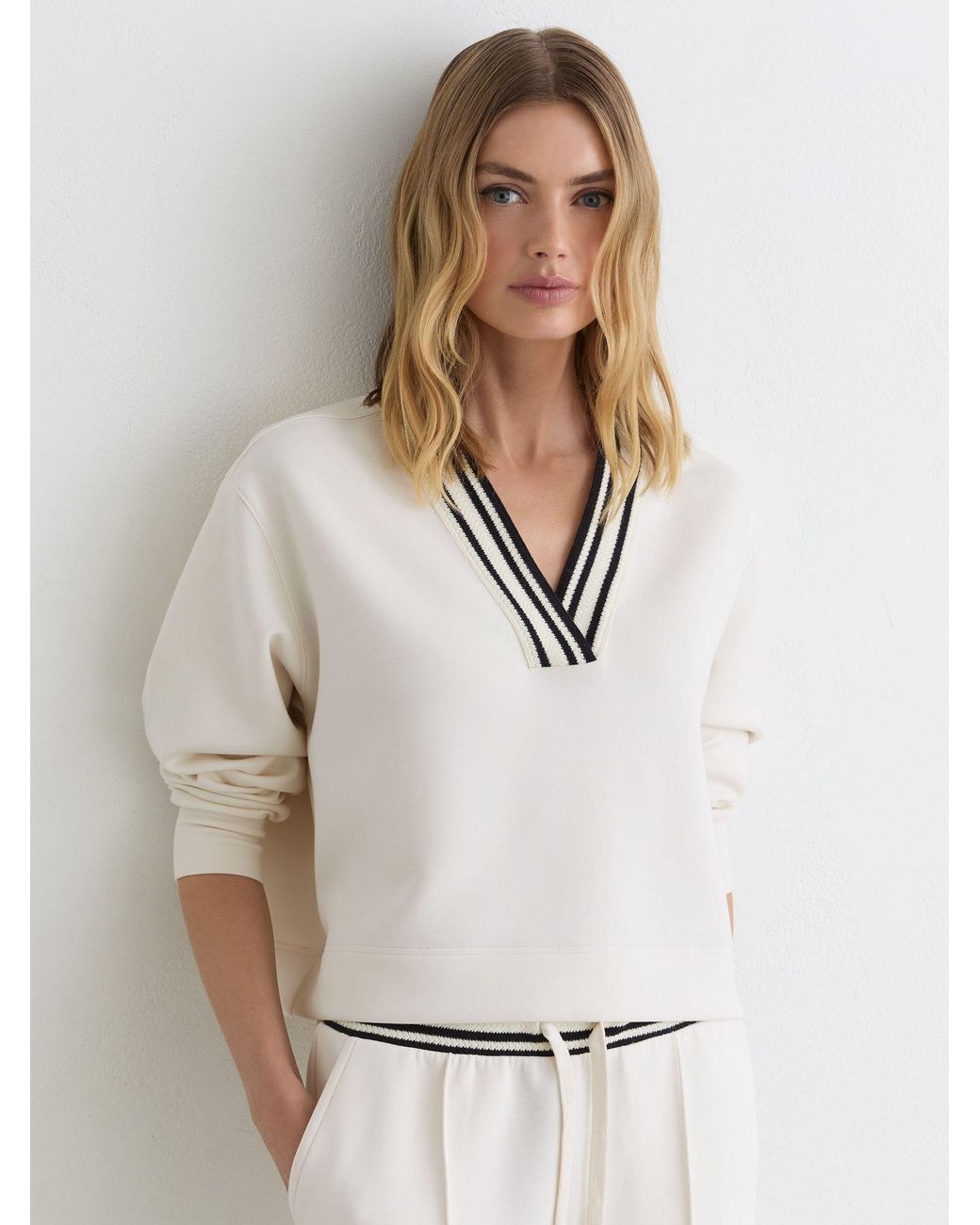 Reiss White Premium Interlock Tipped Cropped Sweatshirt