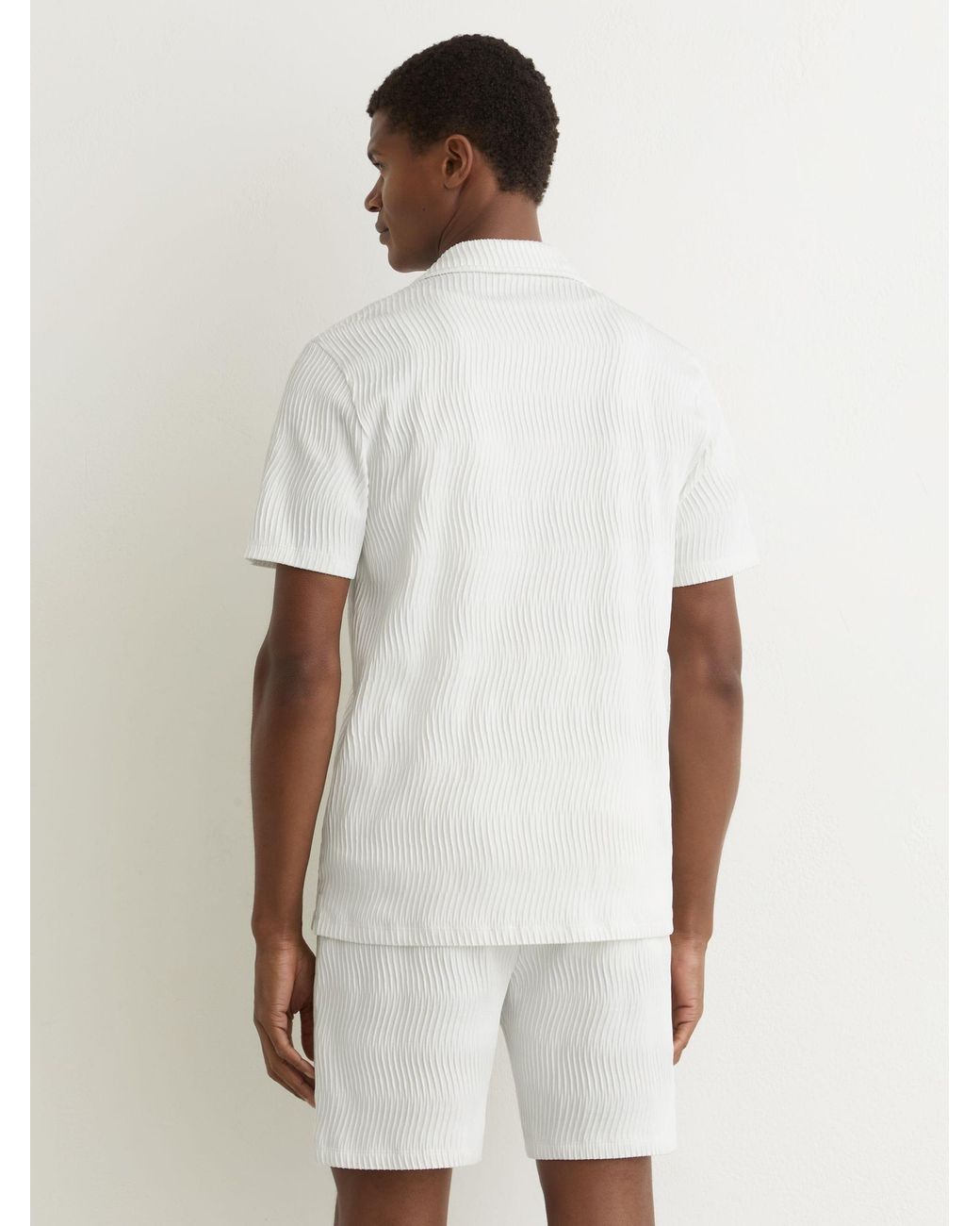 Reiss White Textured-Wave Cuban-Collar Shirt for men