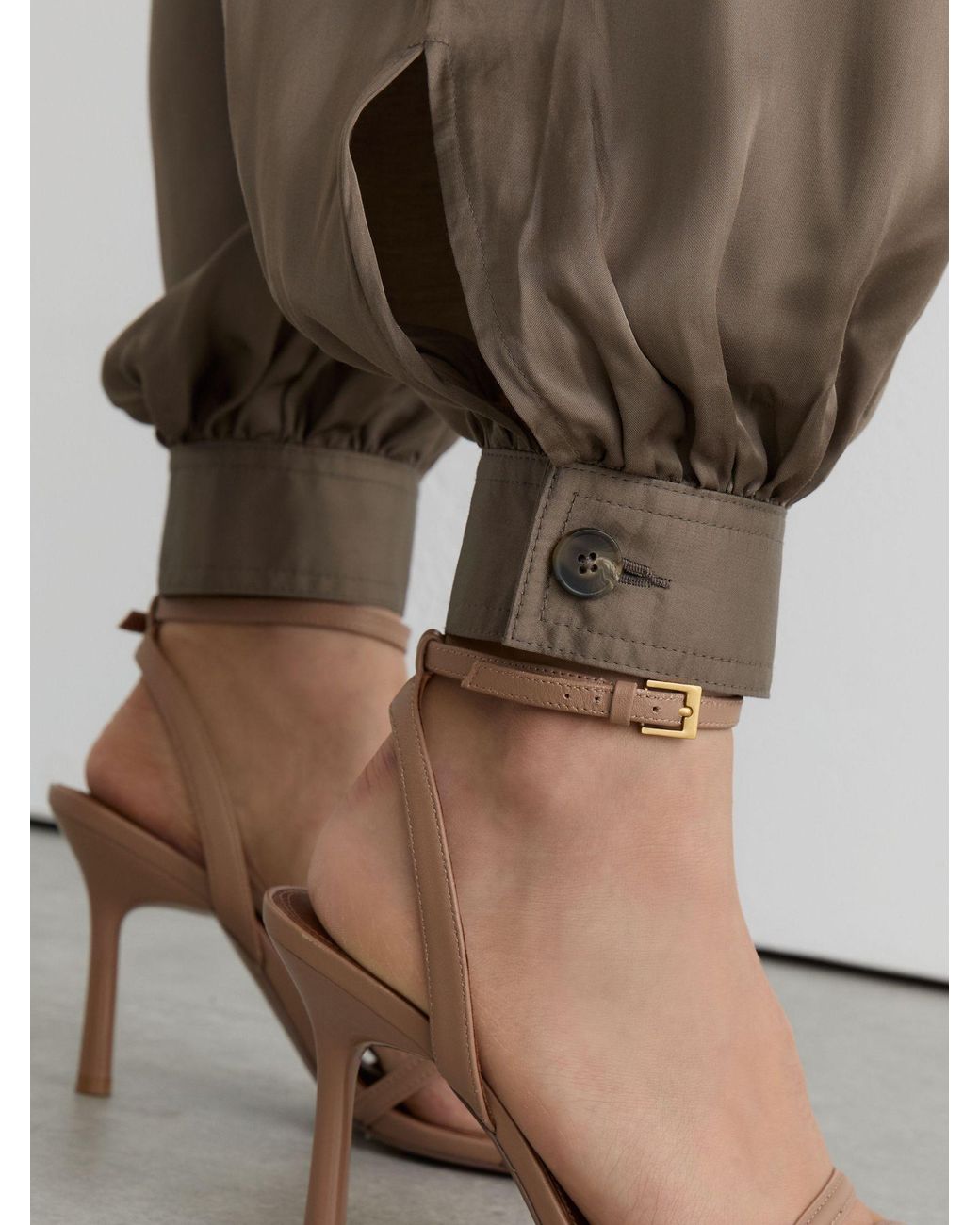 Reiss Brown Neave - Taupe Neutral Satin Balloon-leg Trousers, Us 6 Long