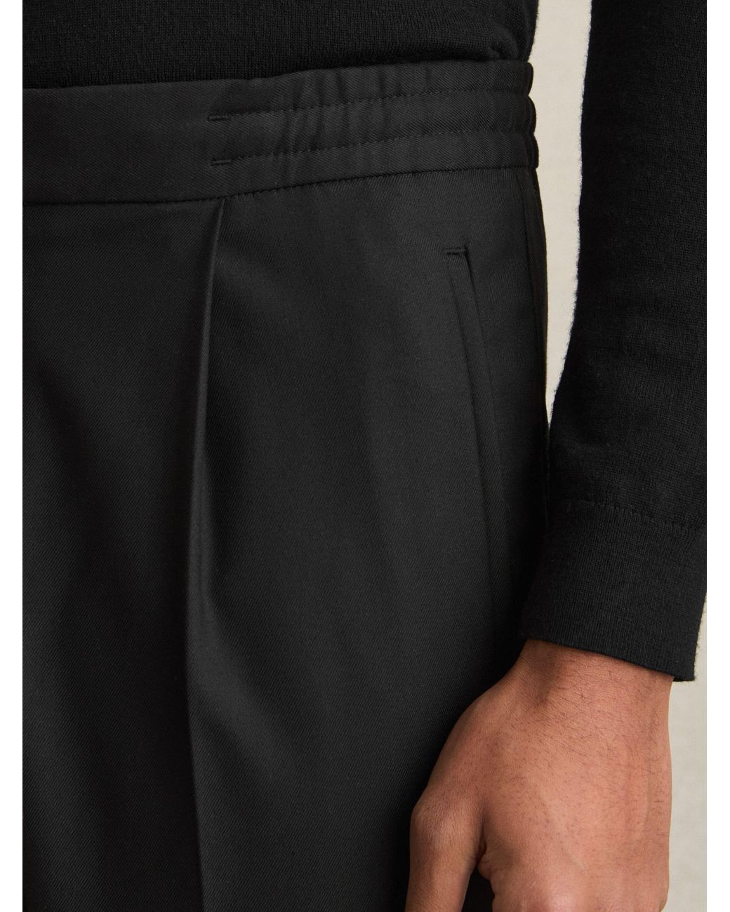 Reiss Black Relaxed Drawstring Trousers With Turn-Ups for men