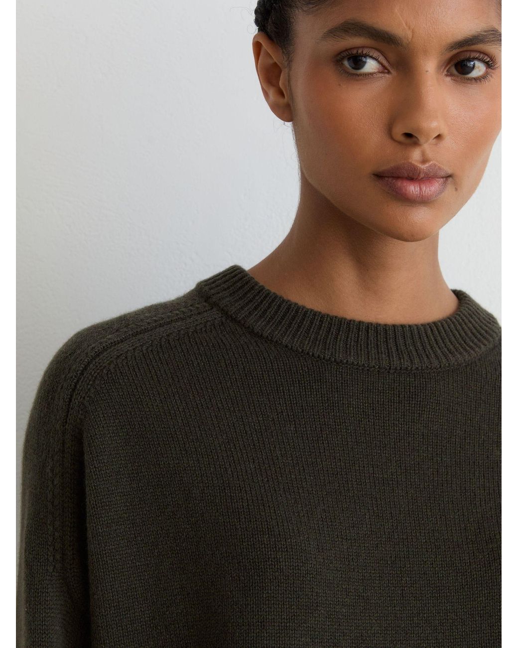 Reiss Black Wool-Cashmere Crew-Neck Raglan Jumper