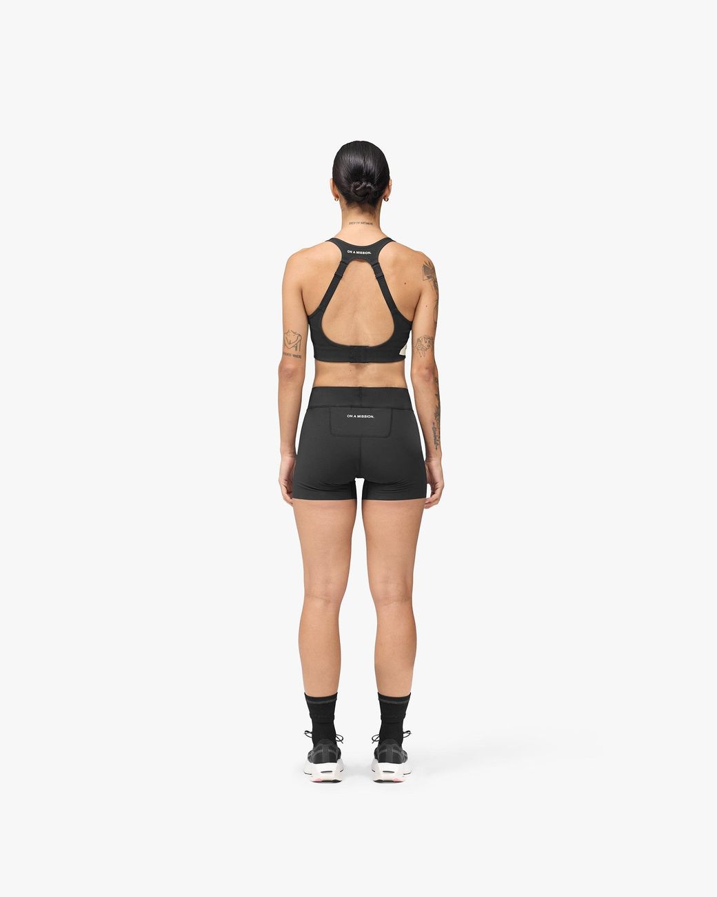 Represent Black 247 On A Mission High Support Sports Bra
