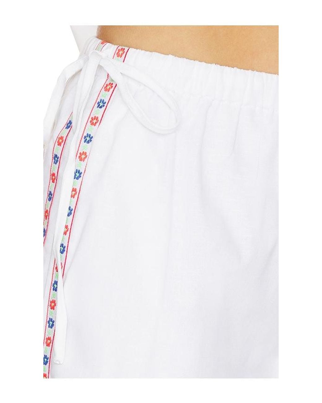Lisa Says Gah White Abigail Short