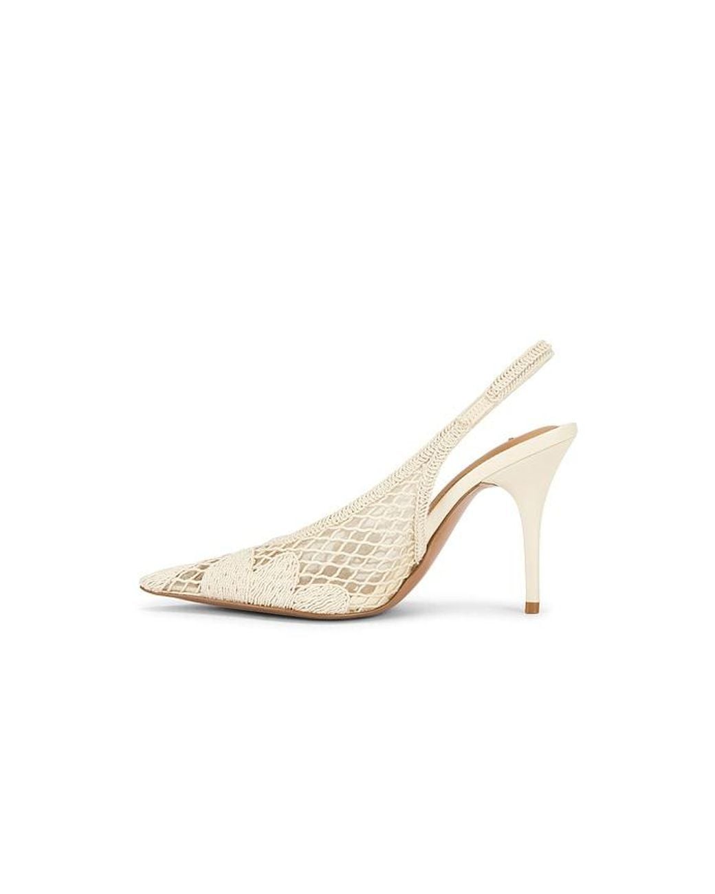 Steve Madden White Pumps Azure