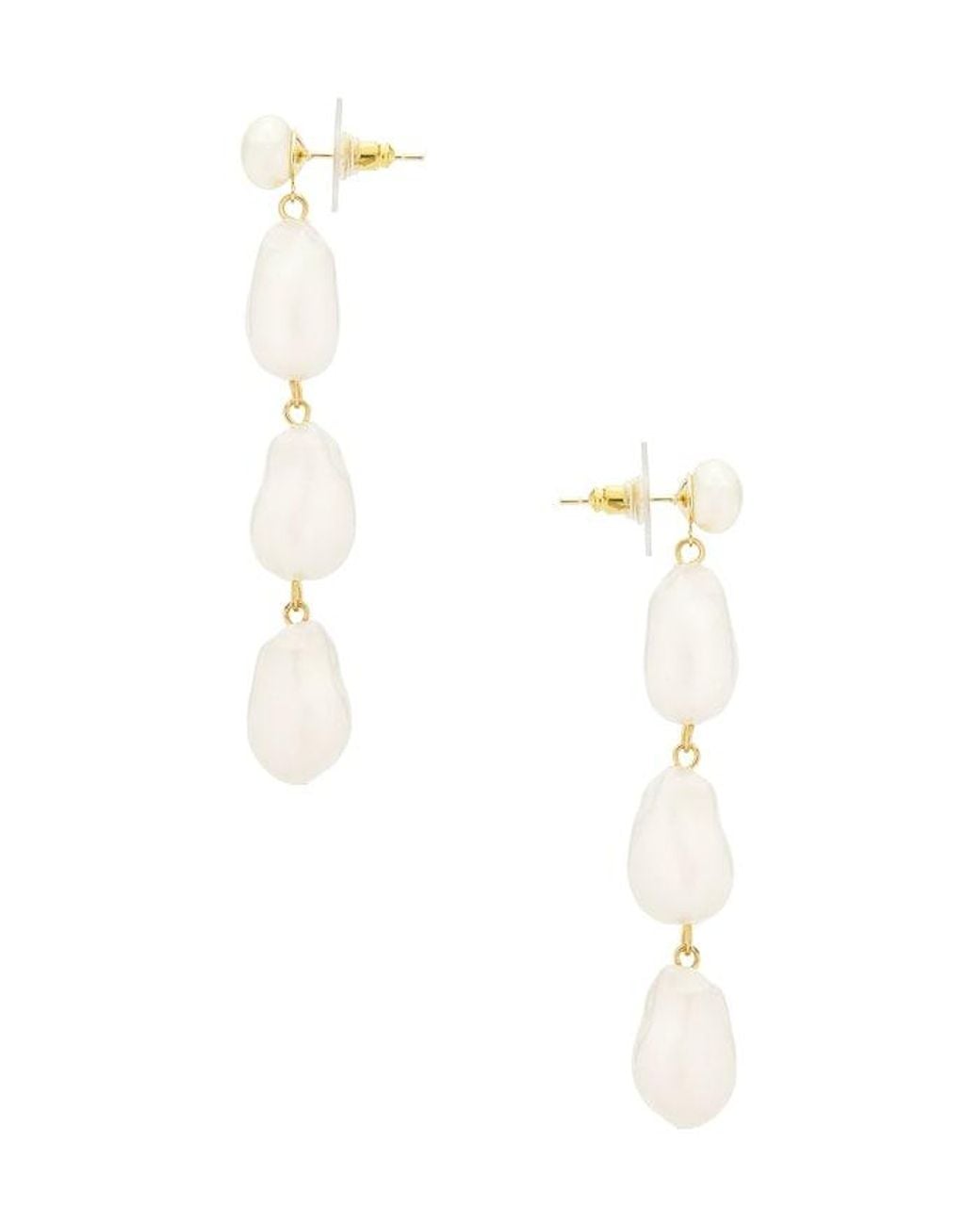 petit moments White Lilly Earrings
