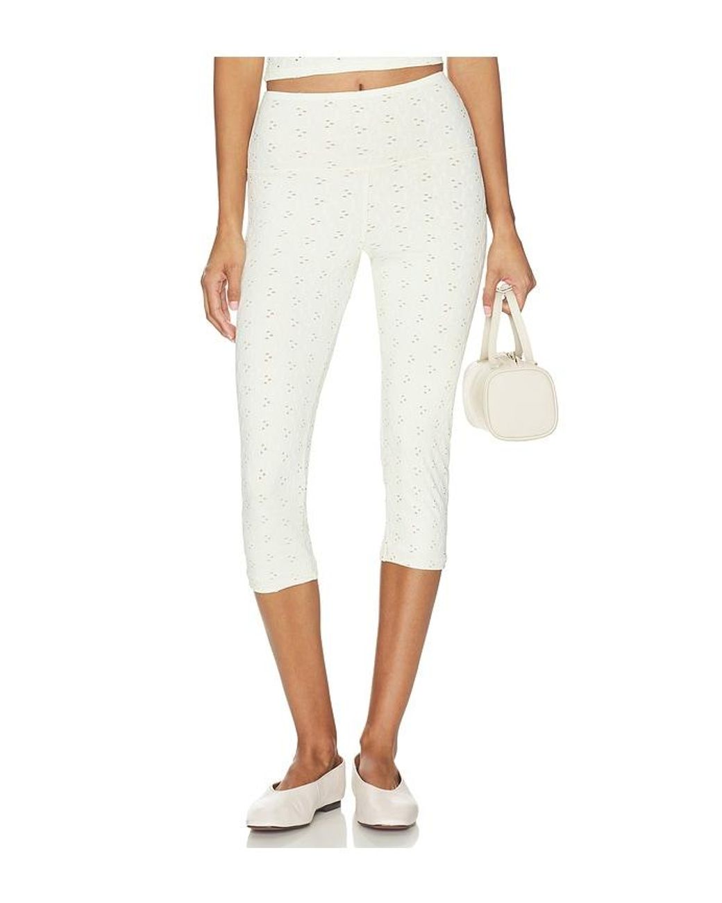 Strut-this White The Eyelet Capri Pant