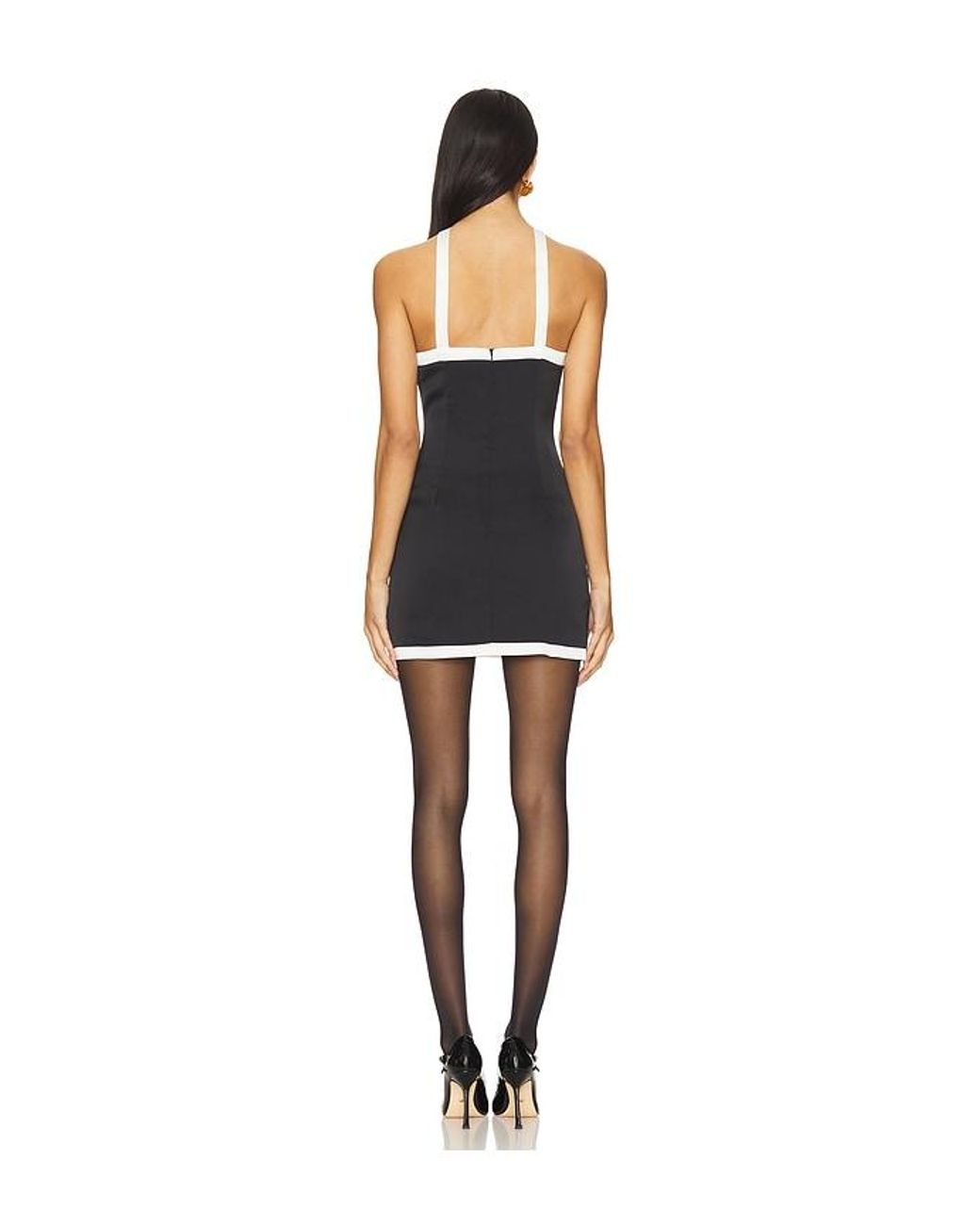 ROBE KEELY en Black MORE TO COME