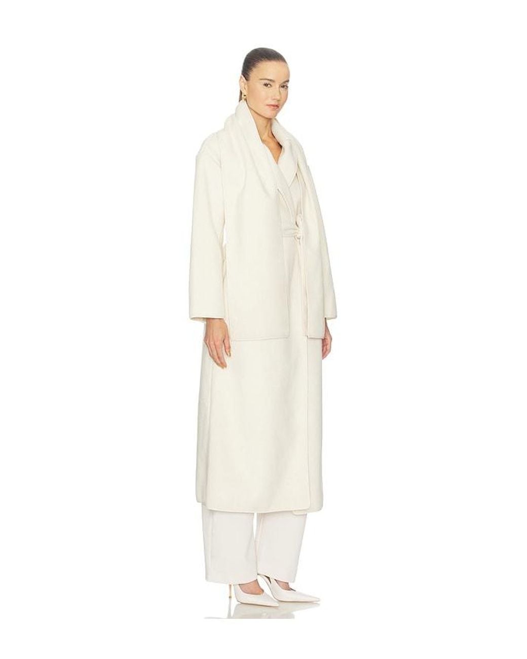 Elliatt White Veldra Scarf Coat