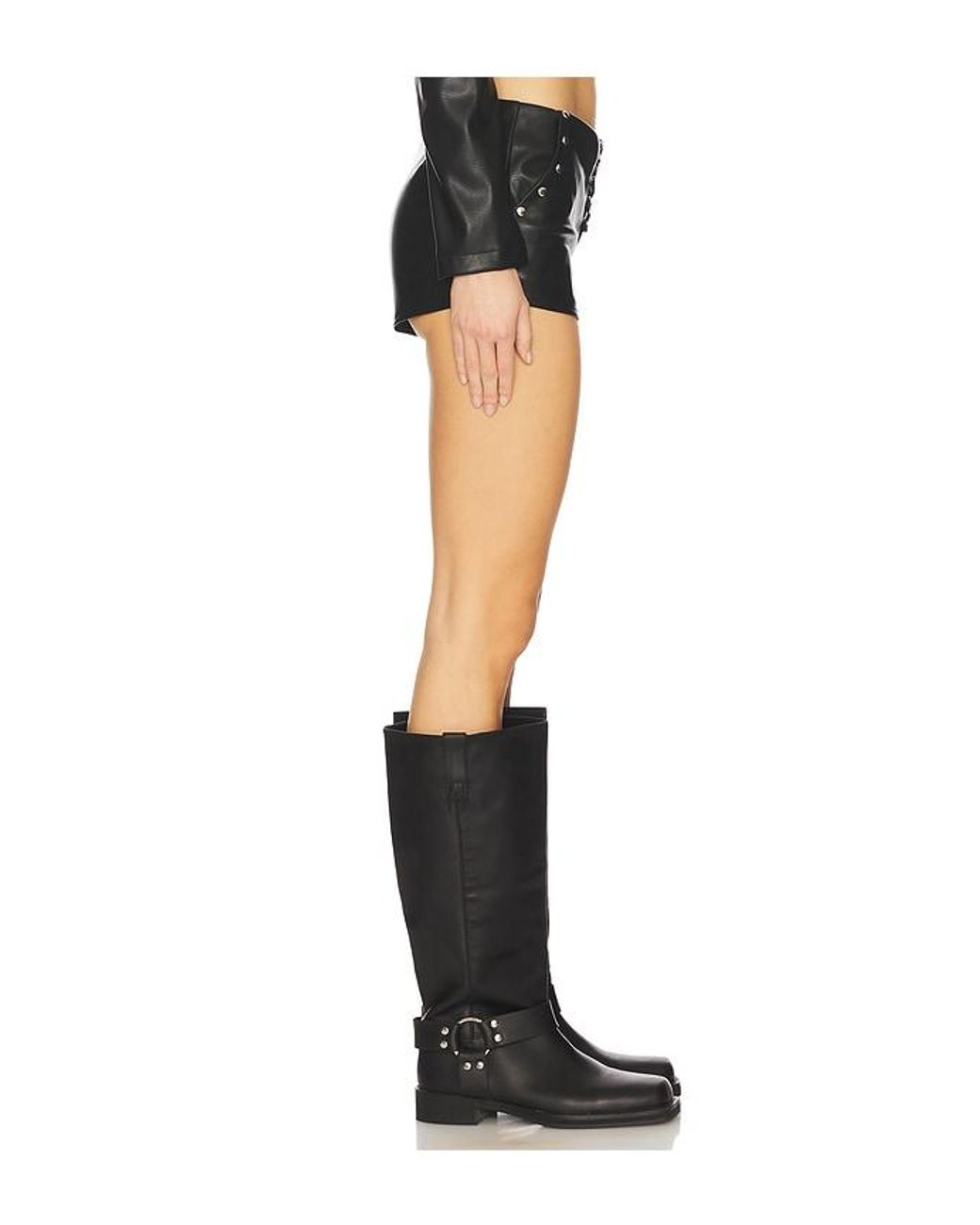 superdown Black Shorts Mada
