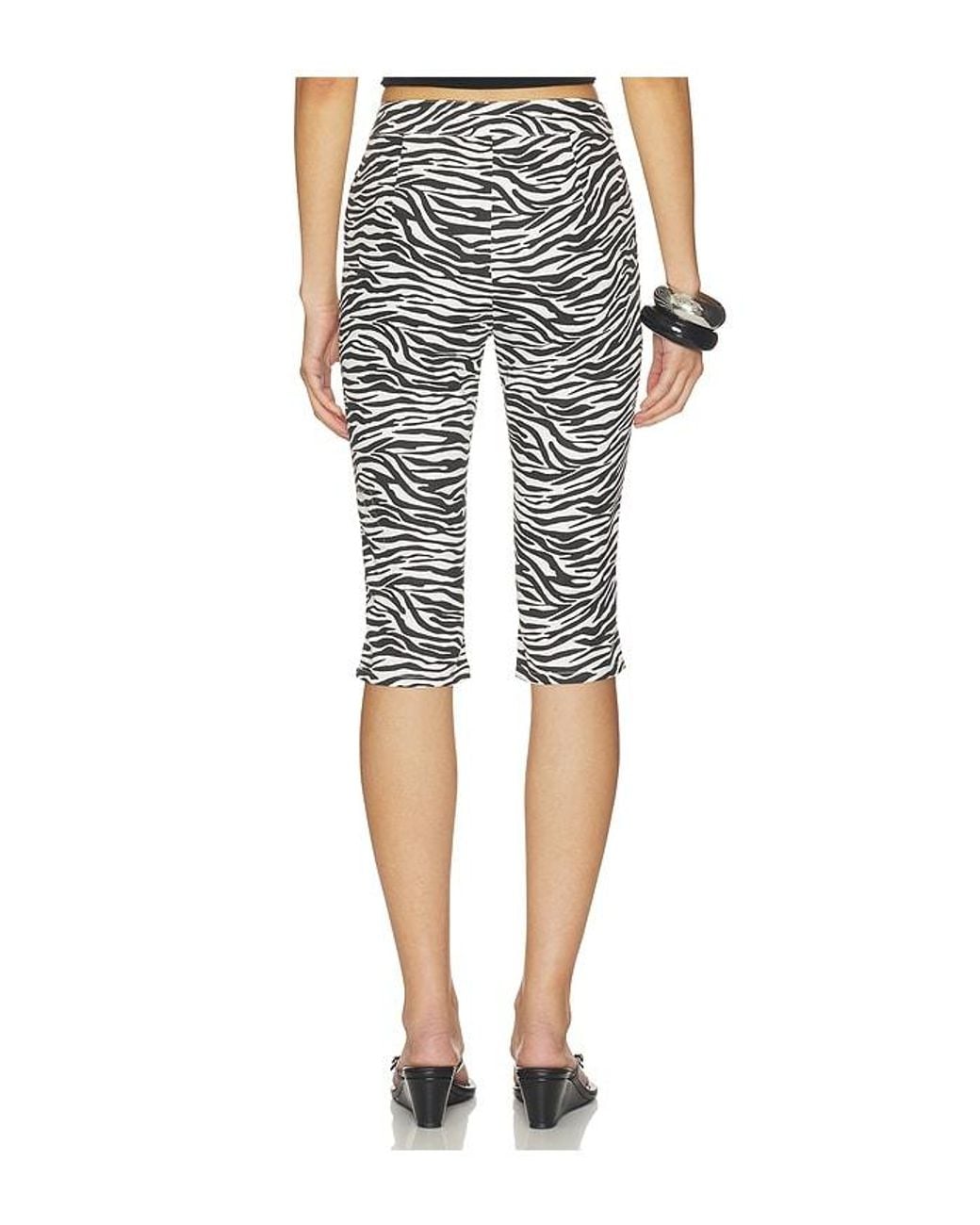 superdown Black Lucia Capri