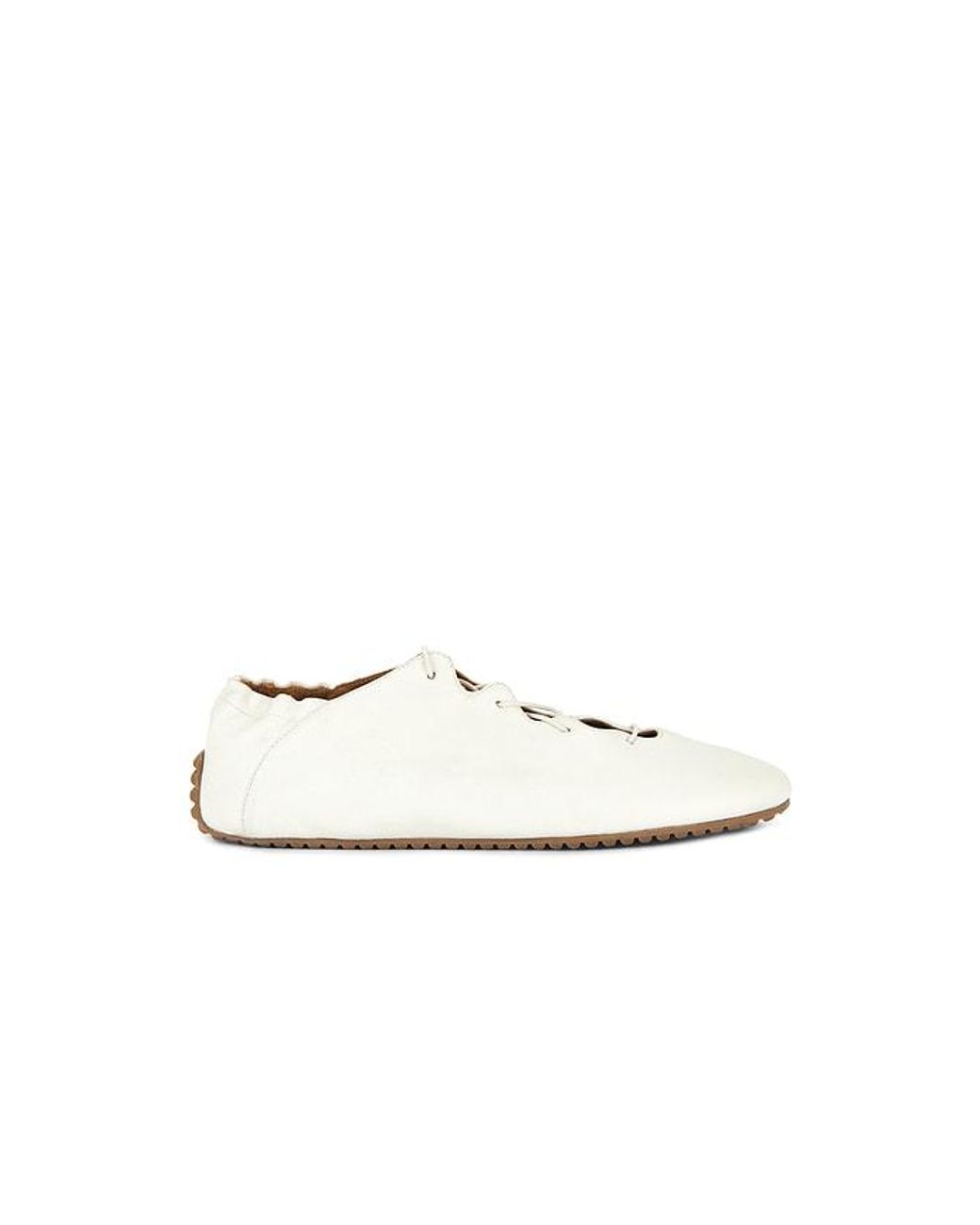 Odissi White Milly Scallop Flat