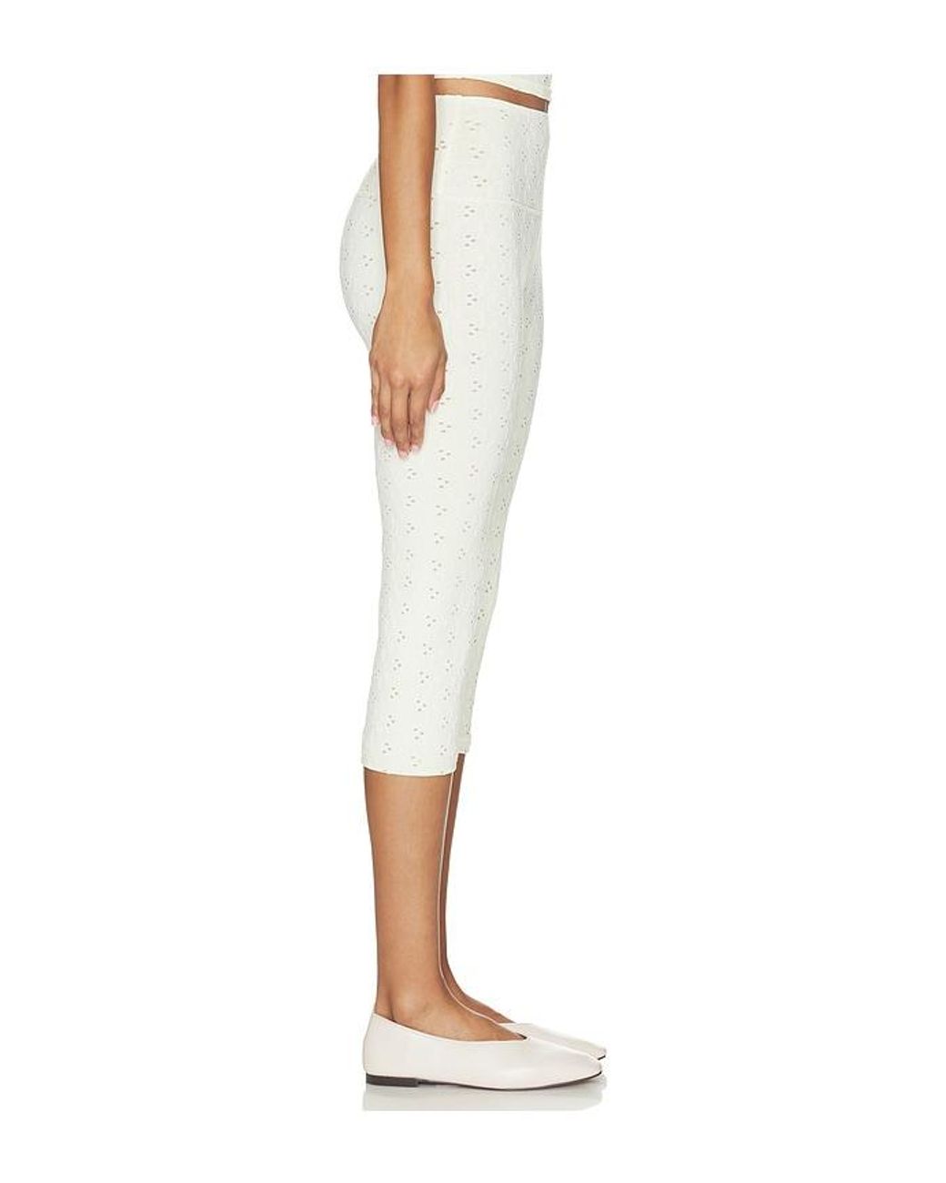 Strut-this White The Eyelet Capri Pant