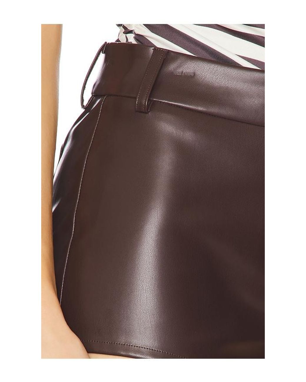 superdown Black Priya Hot Short