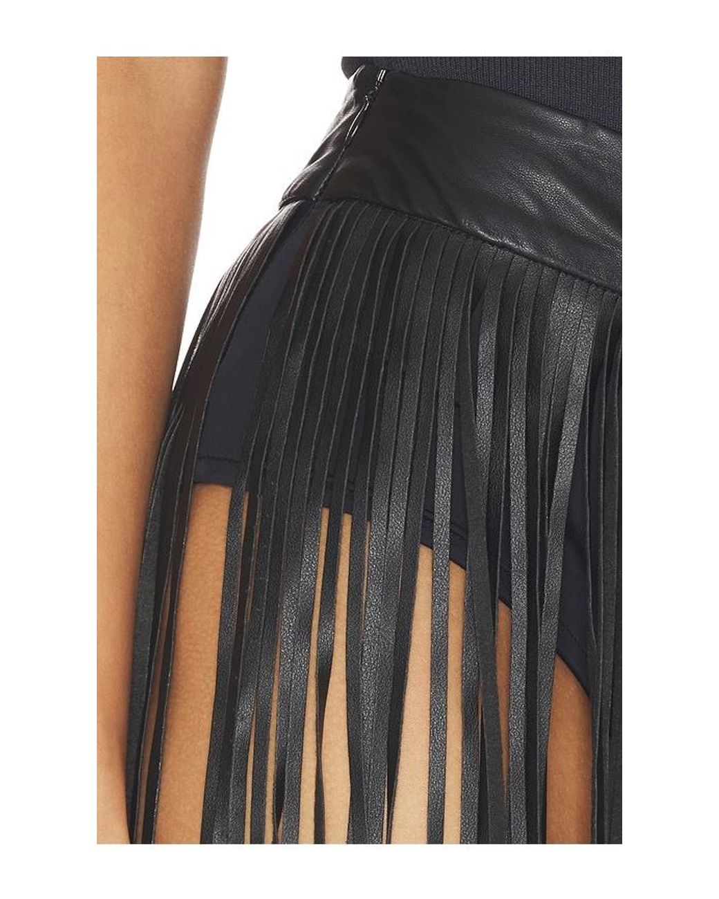 Kim Shui Black Short With Side Fringe