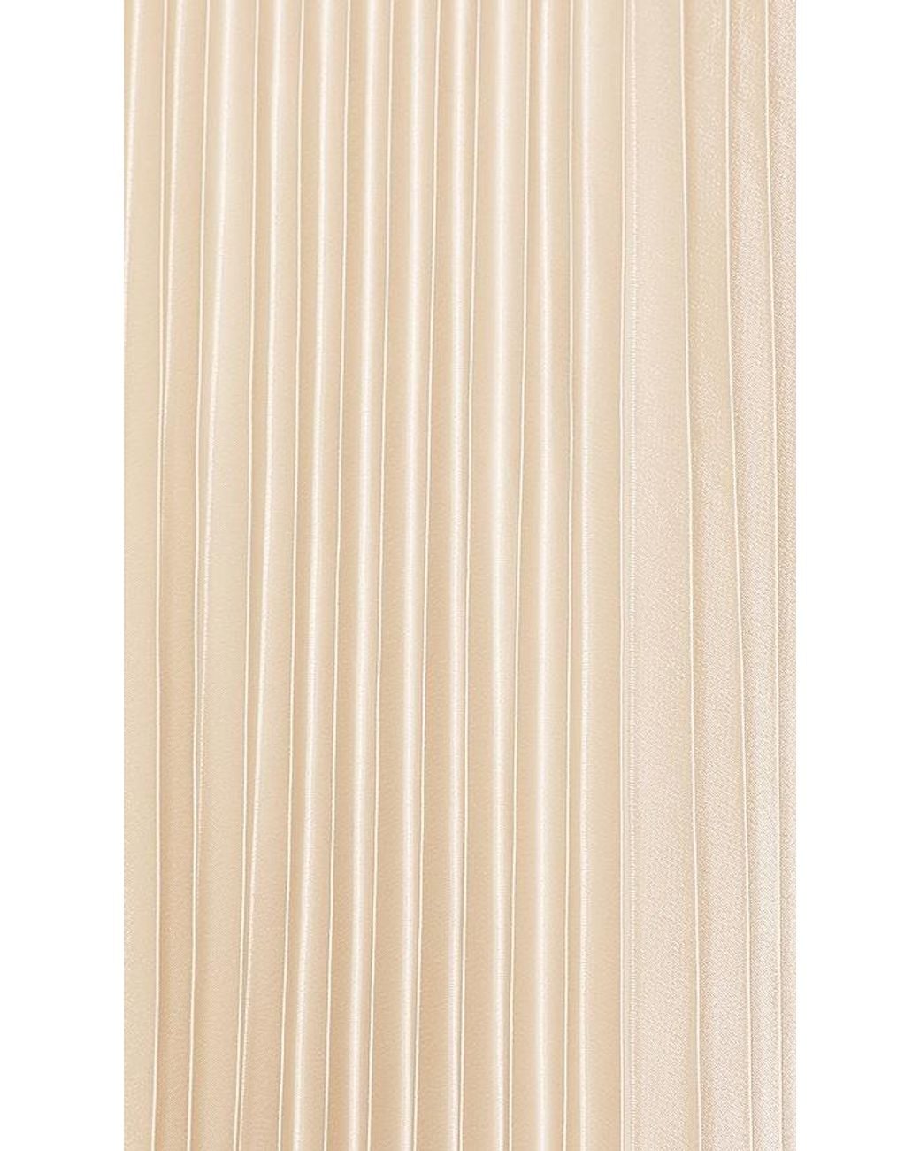 L'idée White Moderniste Gown