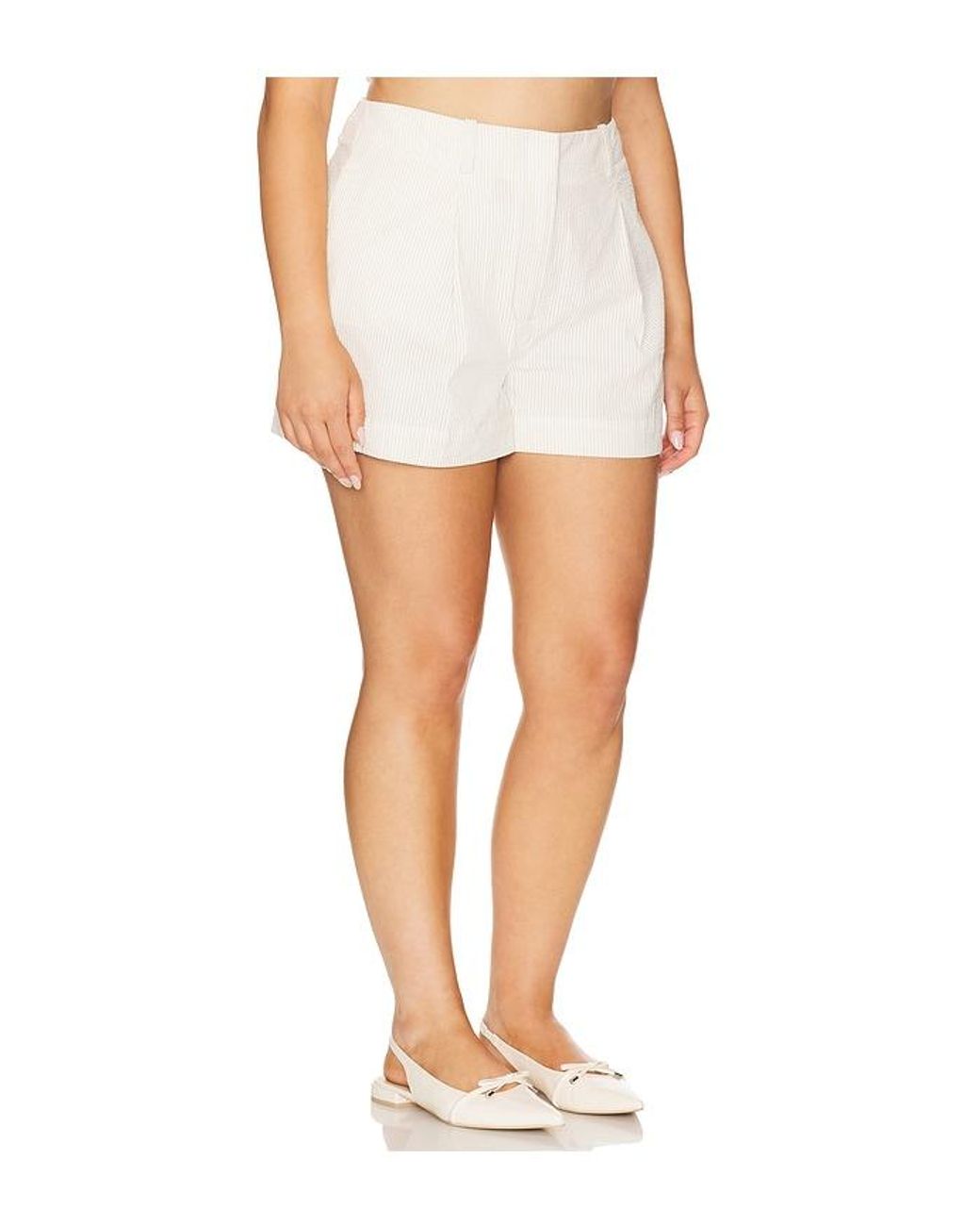L'academie White 'Academie Emi Short