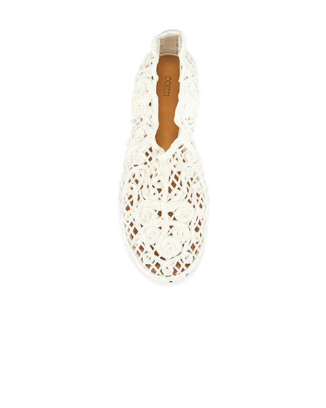 Odissi White Iris Flat
