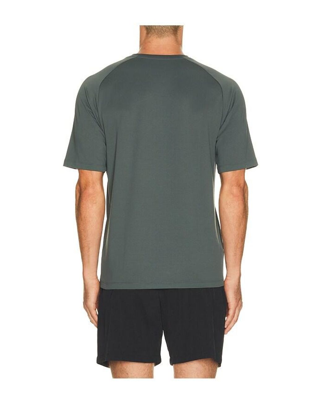 Beyond Yoga Green All for men
