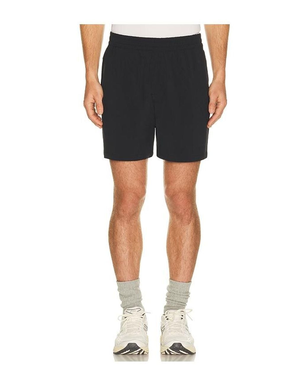Beyond Yoga Black Pivotal 2.0 7 Short for men