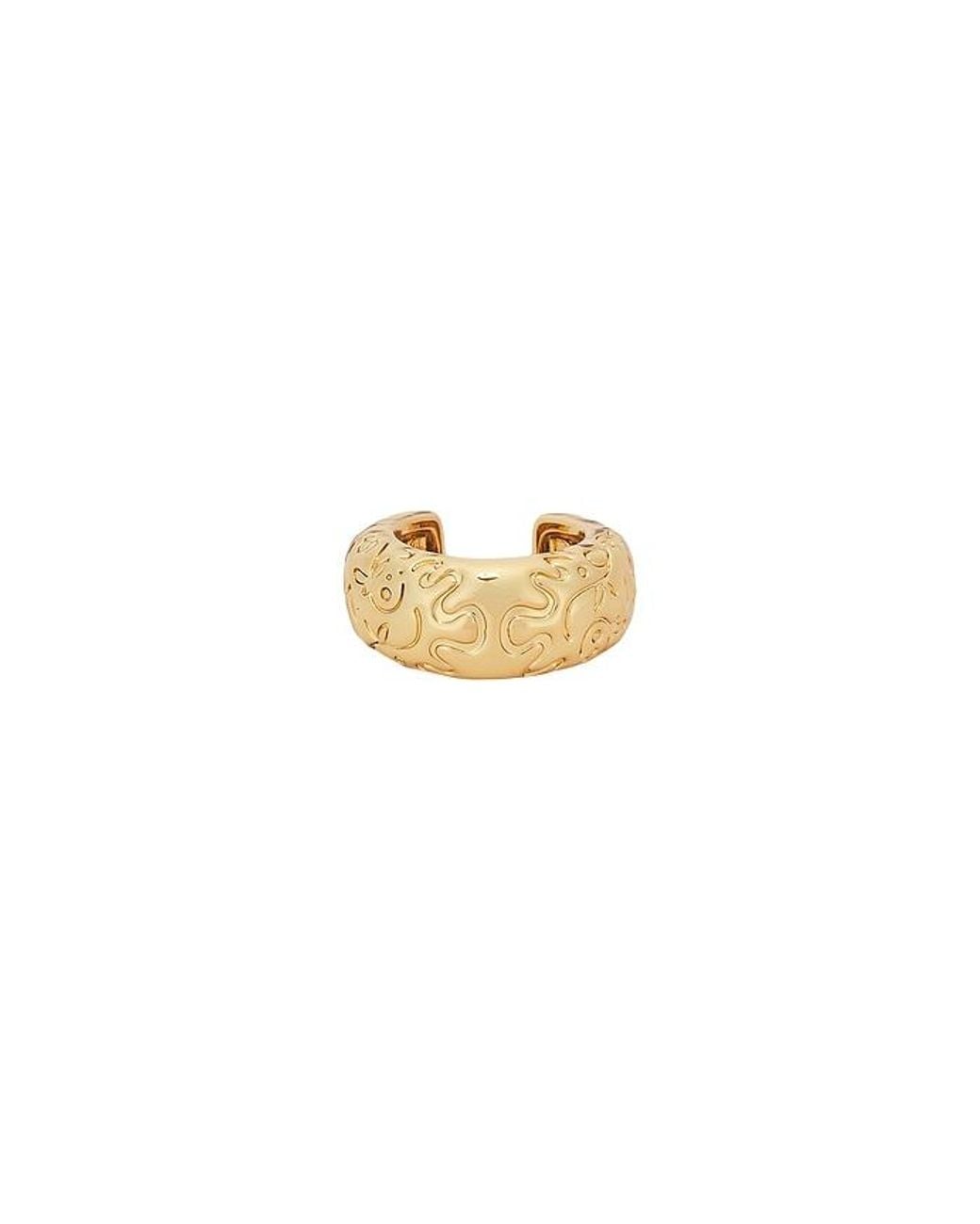 petit moments White Sigil Ear Cuff