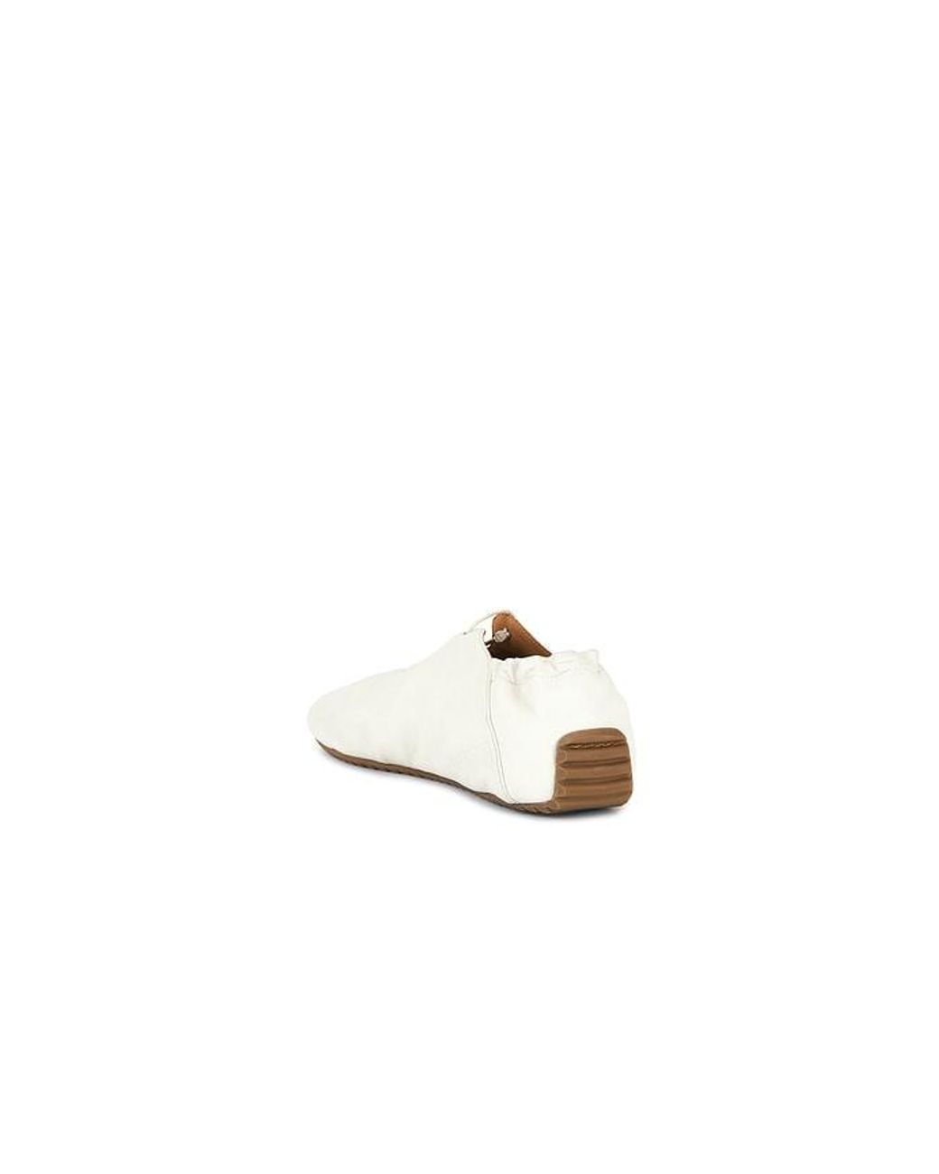 Odissi White Milly Scallop Flat