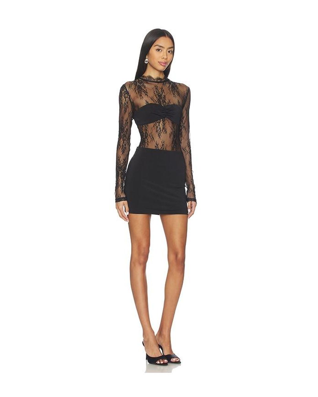 ROBE KELLIANN en Black superdown