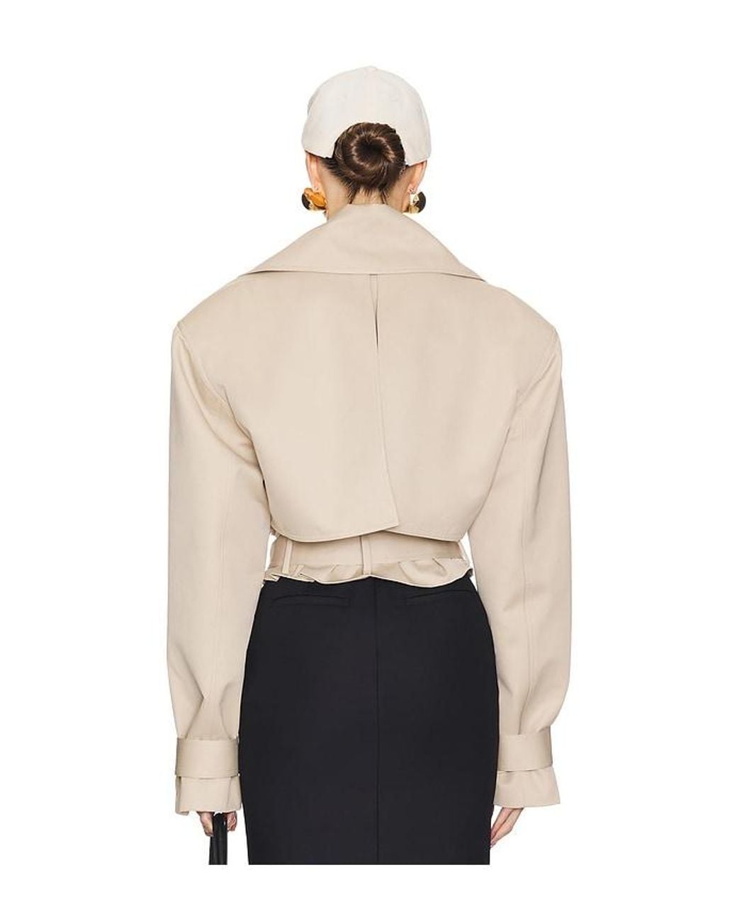 Trenca Recortada Oversized En Color Bronce Talla (También En M, S, Xl, Xs) Helsa de color Natural