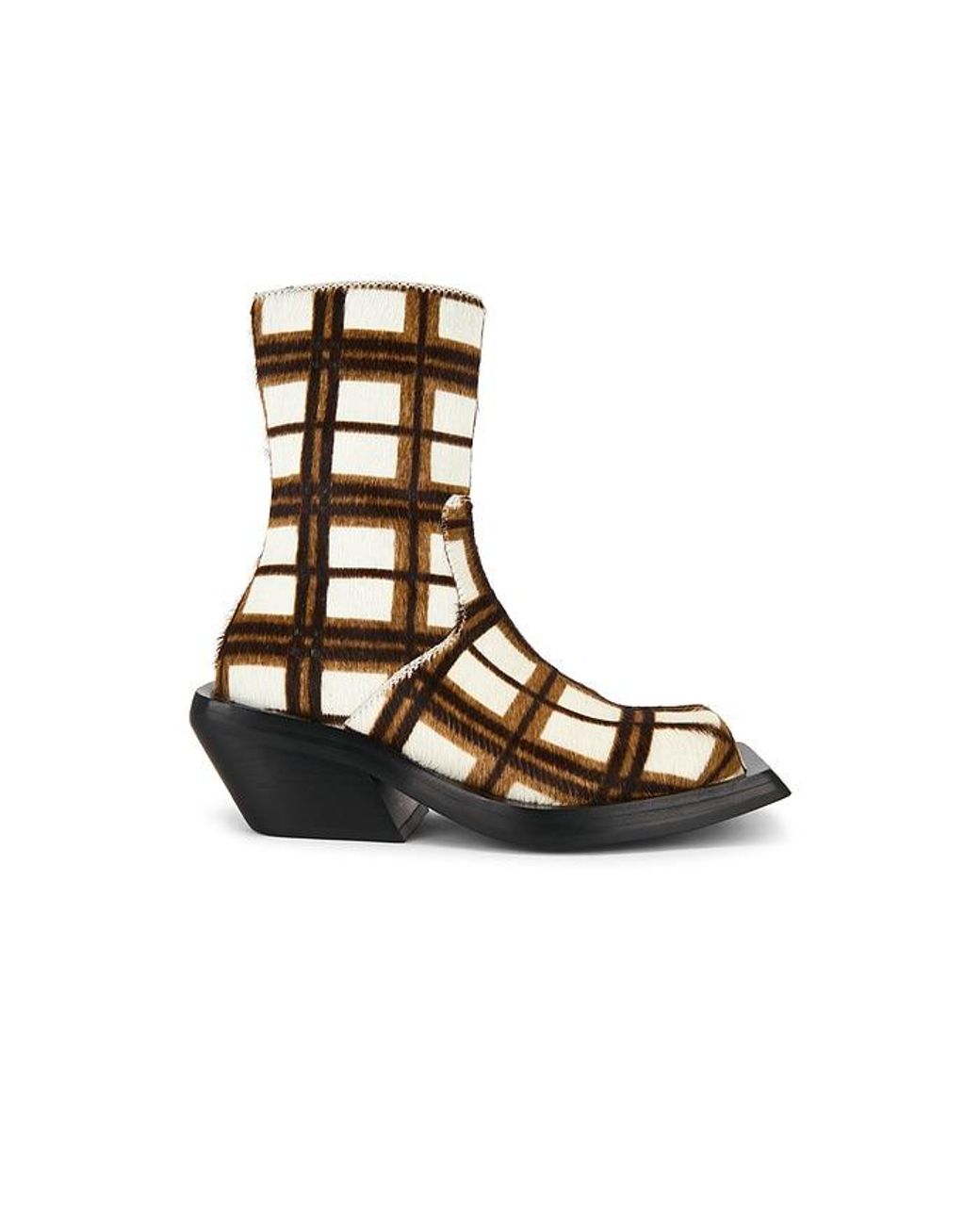 CAMPERLAB Black Boot Quetal