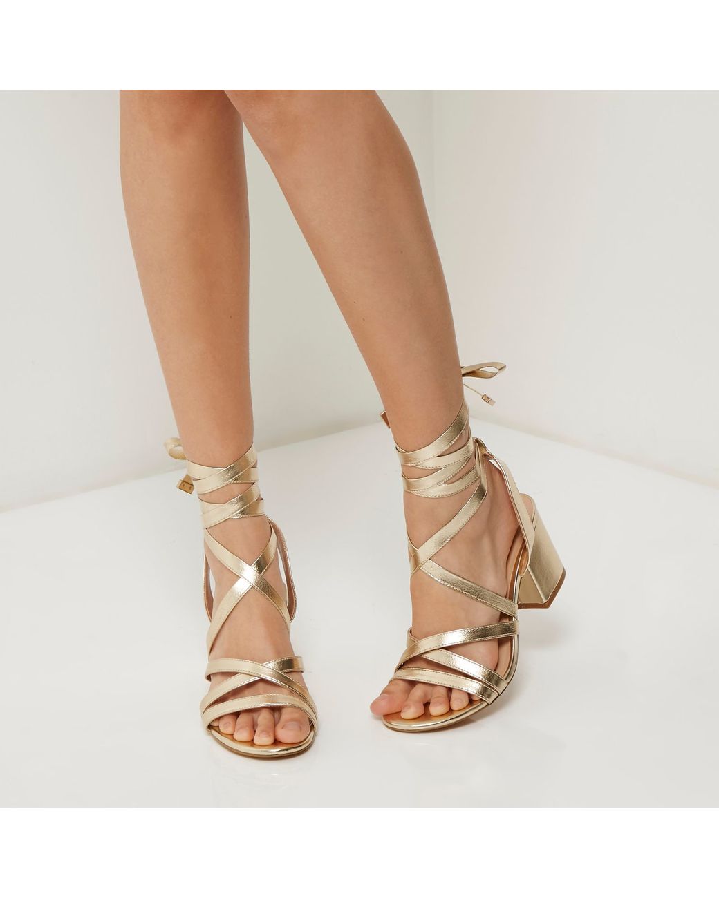 PIZAZZ CHUNKY LACE UP SANDAL IN GOLD