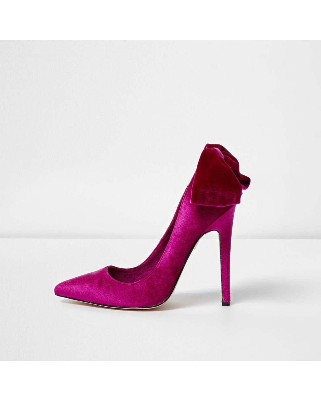 Bow back pumps cheap