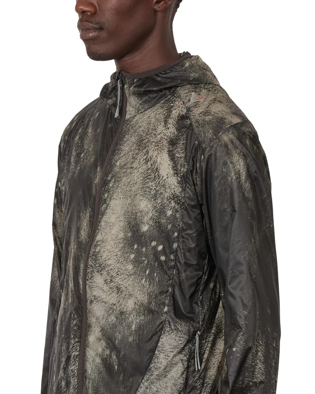 Roa Black Hue Packable Wind Jacket Jackets