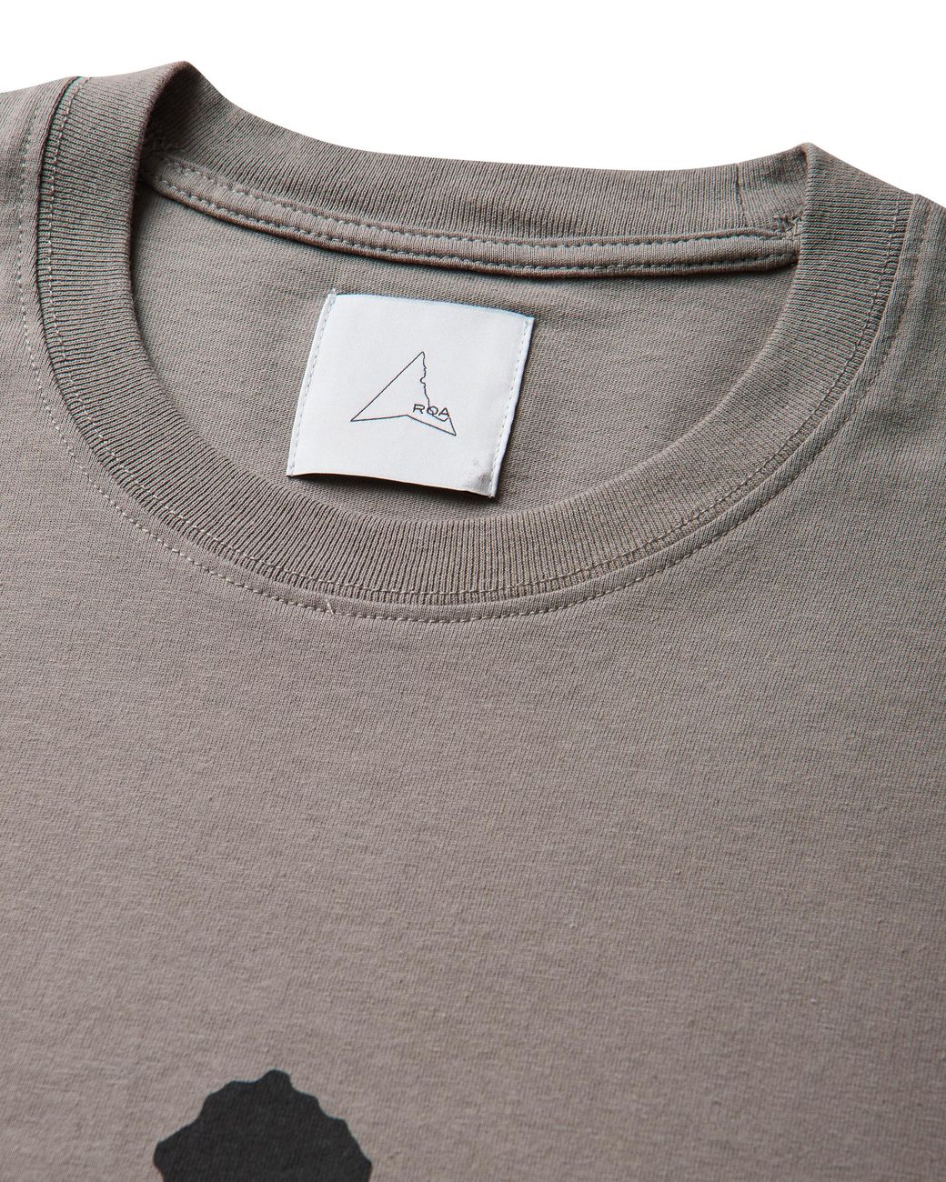 Roa Brown Gear Shadow T-Shirt Tops