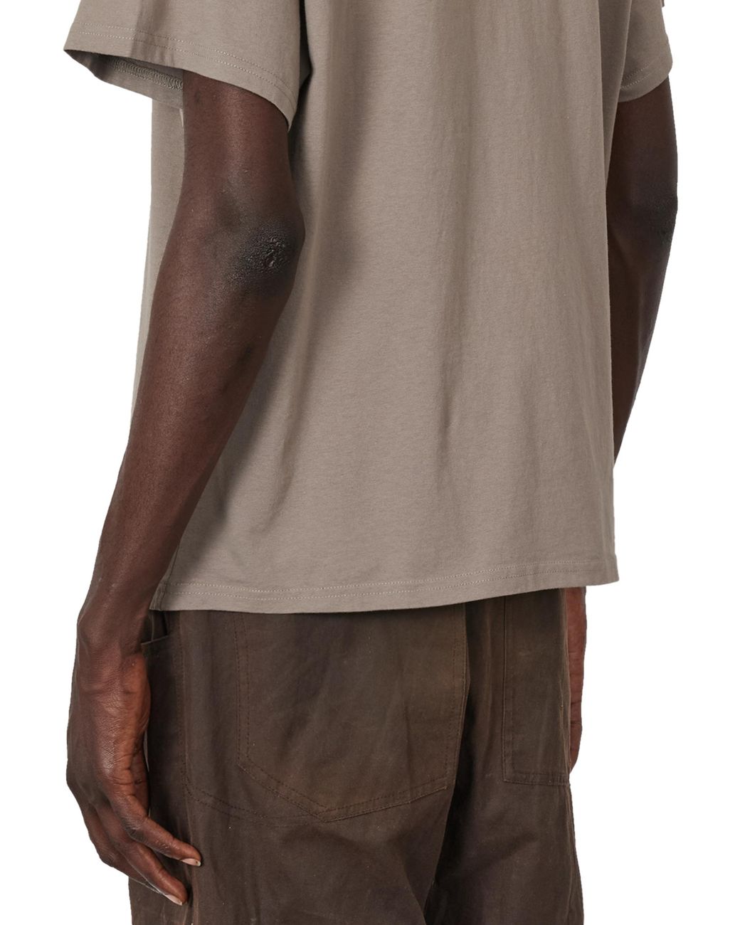 Roa Brown Gear Shadow T-Shirt Tops