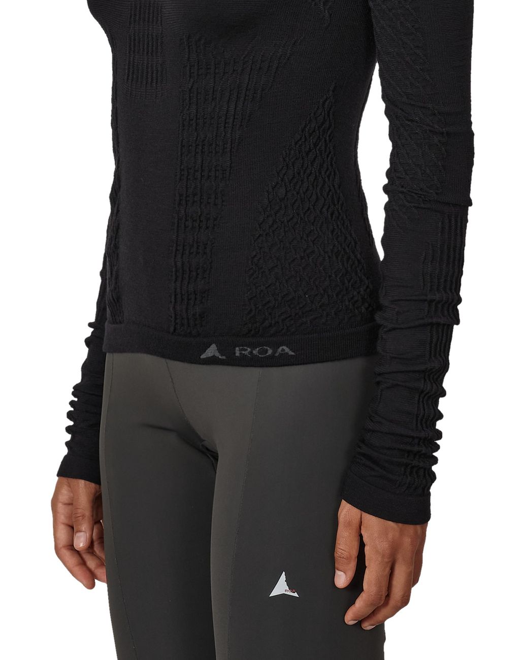 Roa Black Aune Merino 3D Seamless Top Tops