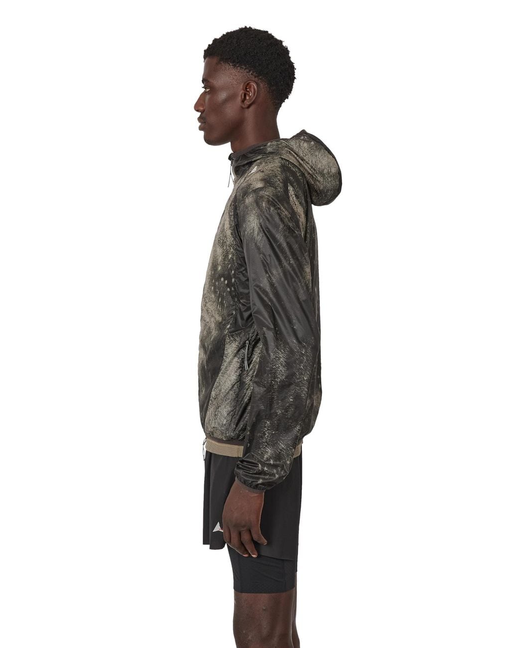 Roa Black Hue Packable Wind Jacket Jackets