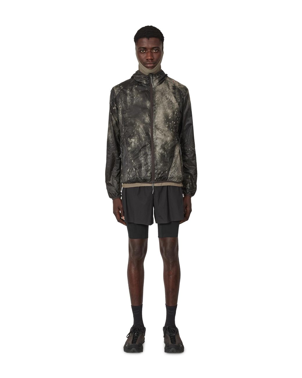 Roa Black Hue Packable Wind Jacket Jackets