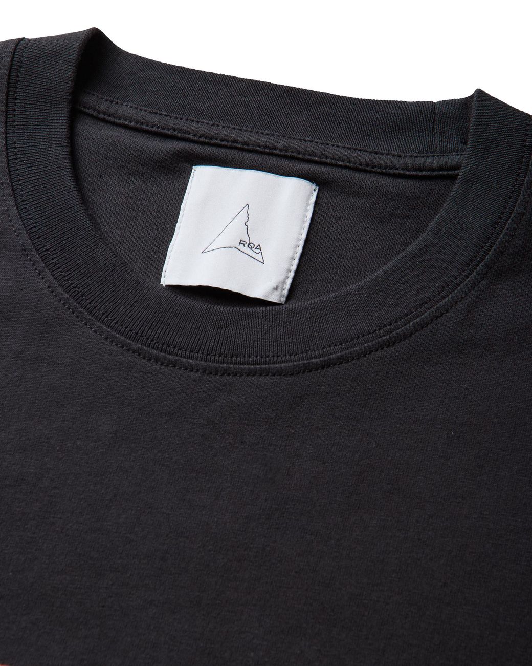 Roa Black Signal Mountain T-Shirt Tops