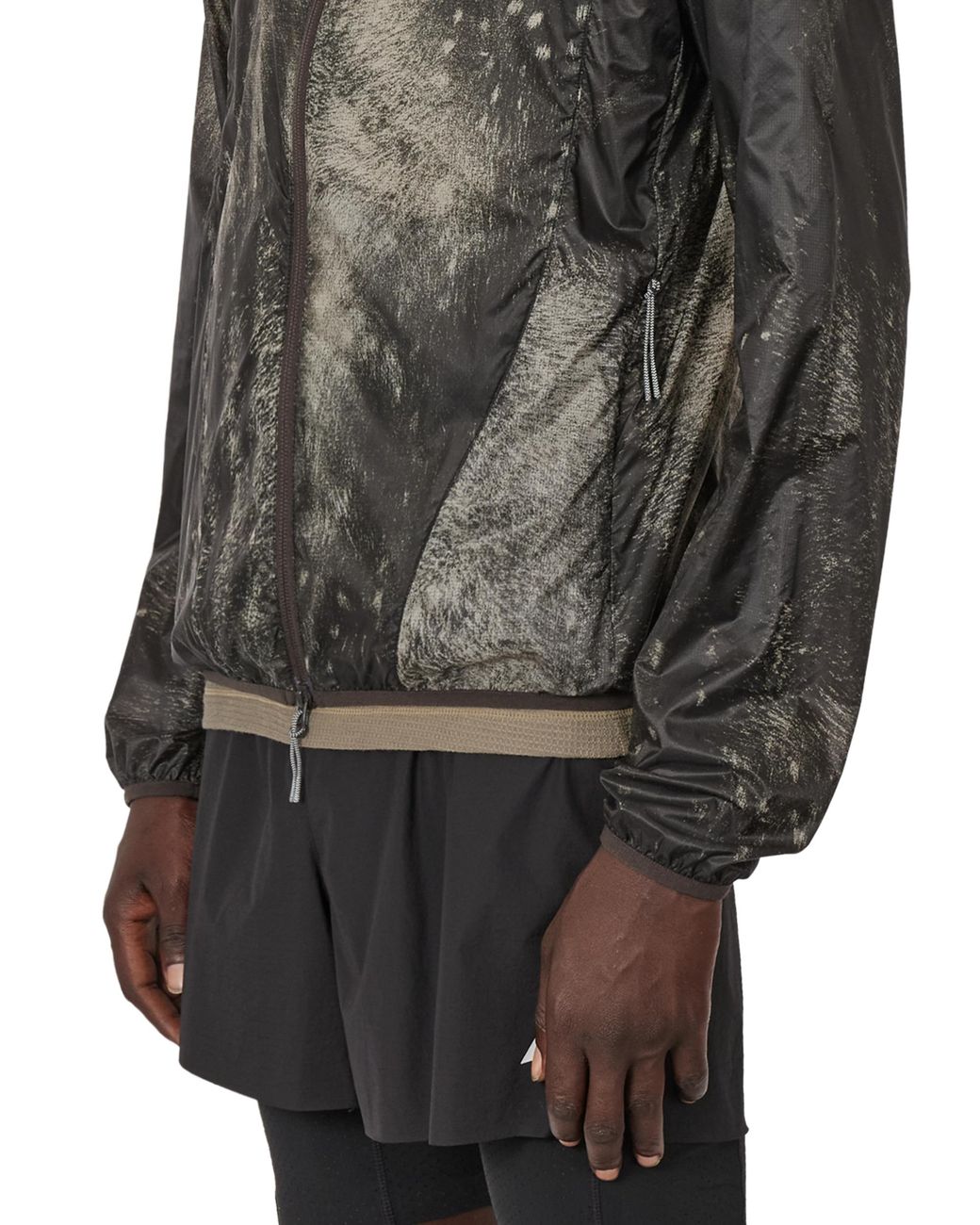Roa Black Hue Packable Wind Jacket Jackets